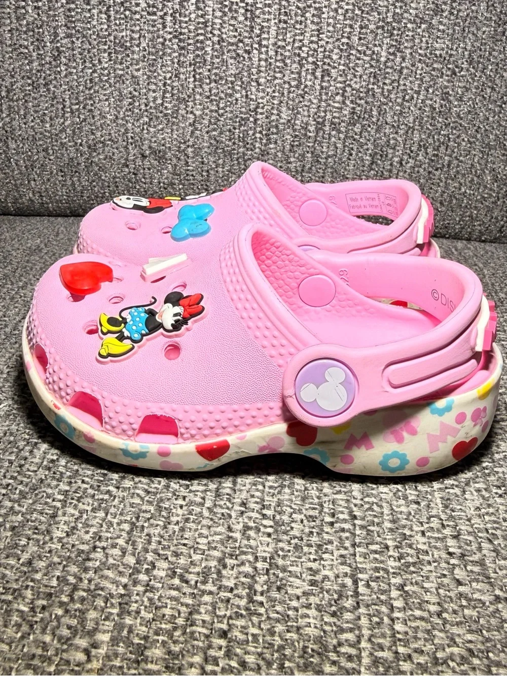 Crocs x Disney Toddler Girls Minnie and Friends Classic Clogs size C6 - Picture 2 of 9
